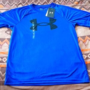 Boys Under armour tshirt